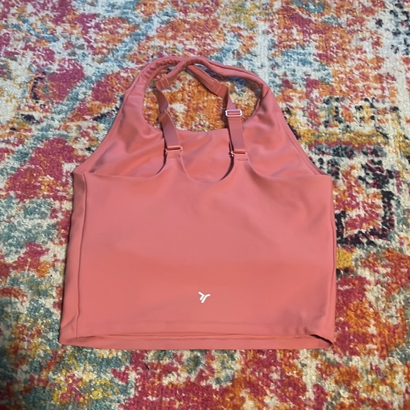 old navy workout tank - Picture 2 of 6